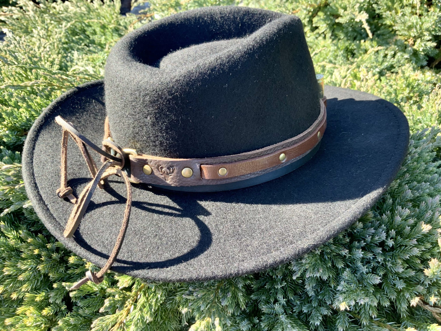 The Gunslinger Leather Hat Band